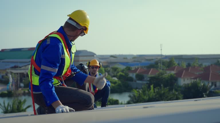 Best Commercial Roofing Services  in St Helena, CA